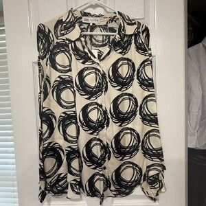 NWT Zara Black and Cream Swirl Button-Down Long Sleeve Shirt Blouse size L